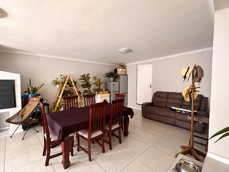 3 Bedroom Property for Sale in Wellway Park East Western Cape